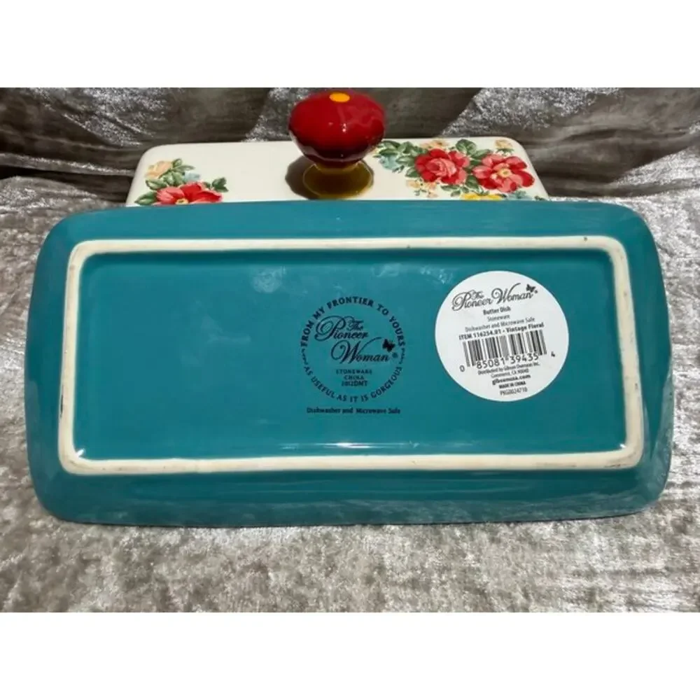 The Pioneer Woman Vintage Floral Salt and Pepper and Butter Dish Set